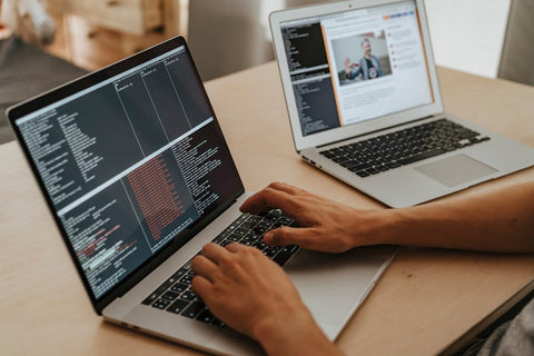 Historia lokalnego marketingu - Cybereyeagnecy i SEO lokalne - CYBEREYEAGENCY